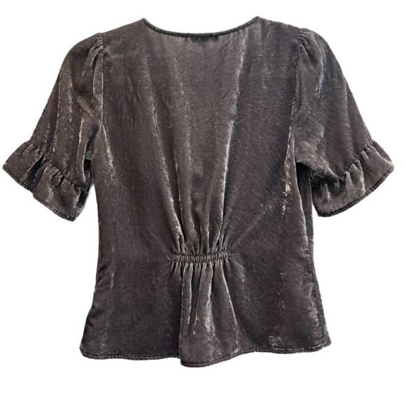 Madewell “Velvet Daylight” Short Sleeve button down top, size 00 in grey 🖤 - Picture 4 of 11